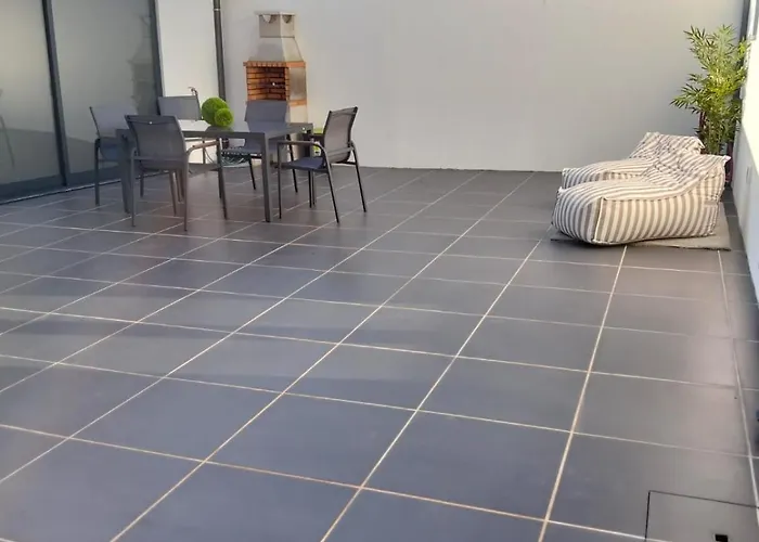 Costa * 噶凡哈达纳扎雷