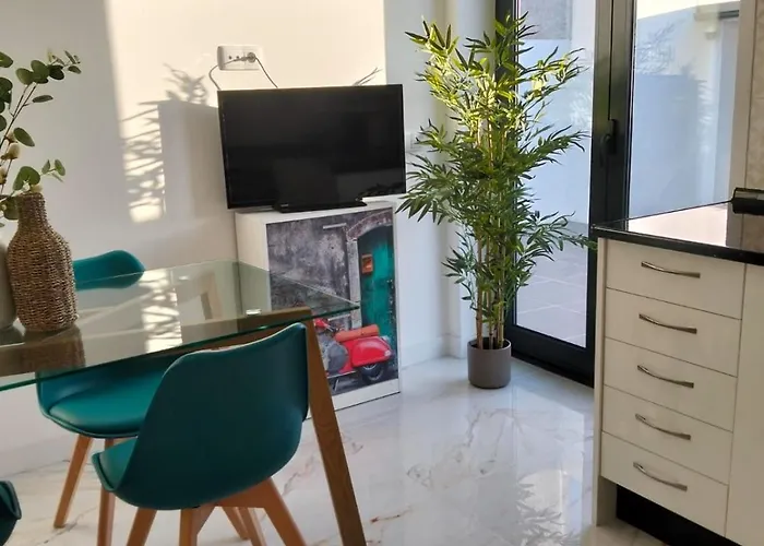 Costa 噶凡哈达纳扎雷