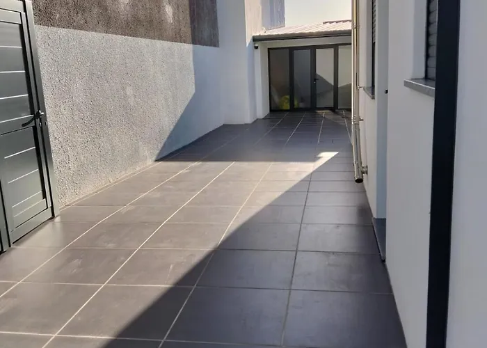 Costa 度假居 噶凡哈达纳扎雷